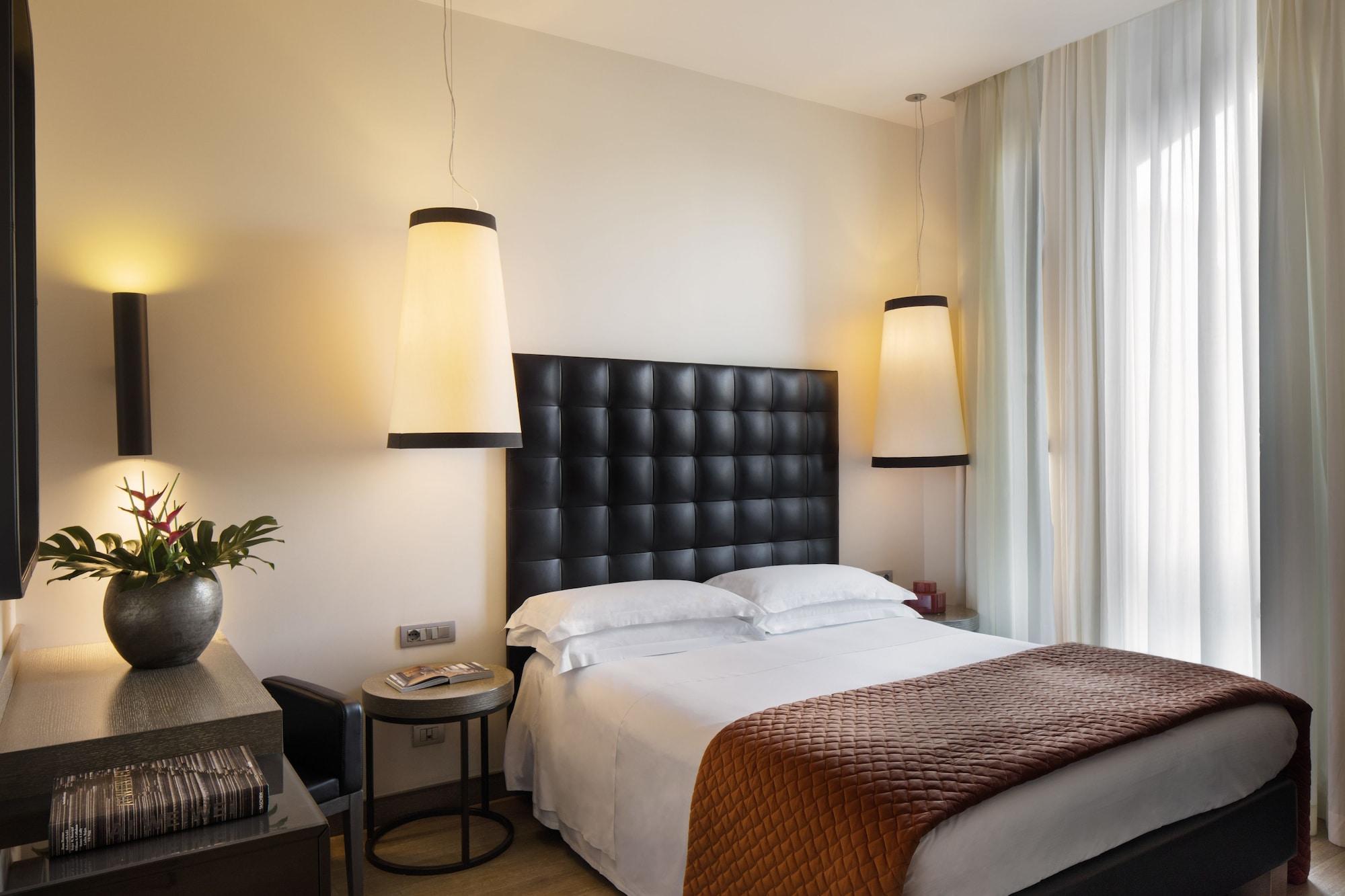 Starhotels Echo 4* Milão